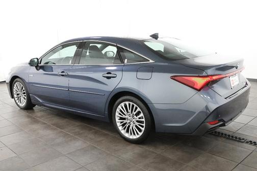 2021 Toyota Avalon Hybrid Limited