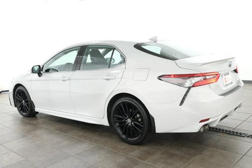2024 Toyota Camry Hybrid SE