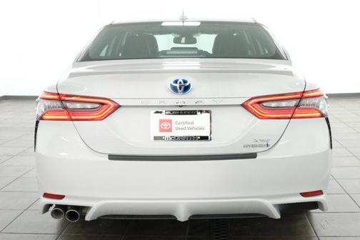 2024 Toyota Camry Hybrid SE
