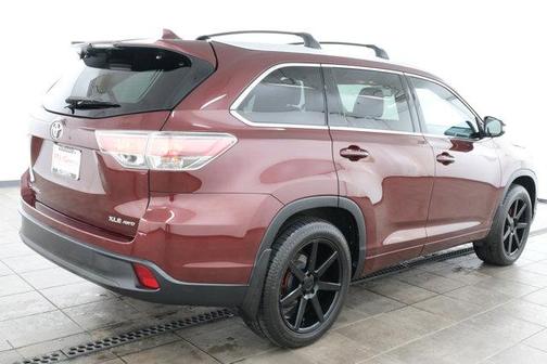 Ooh La La Rouge Mica 2015 Toyota Highlander XLE