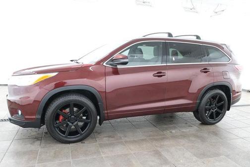 Ooh La La Rouge Mica 2015 Toyota Highlander XLE
