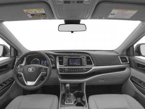 2017 Toyota Highlander LE I4