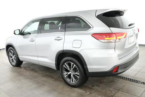 2017 Toyota Highlander LE I4