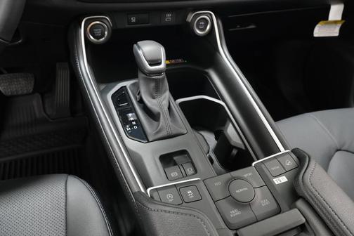 2025 Toyota Grand Highlander LIMITED