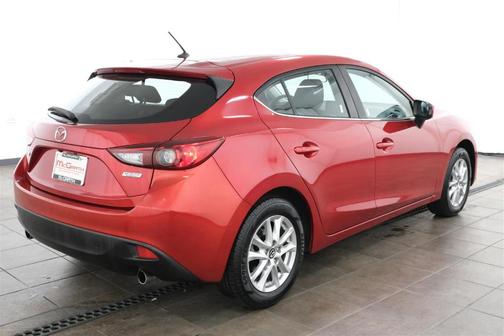 2016 Mazda Mazda3 i Sport