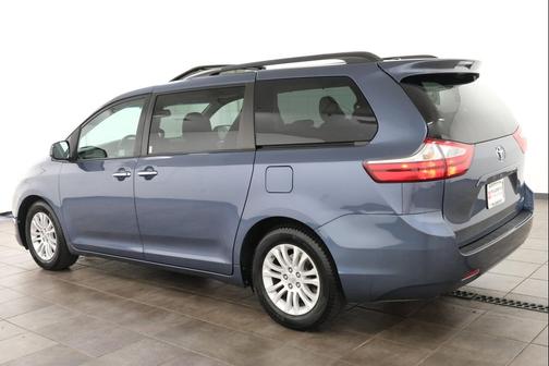 Shoreline Blue Pearl 2015 Toyota Sienna XLE