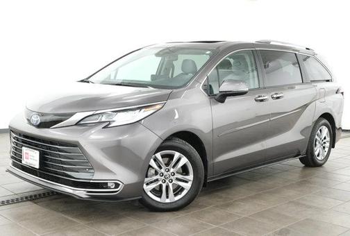 Predawn Gray Mica 2023 Toyota Sienna Limited