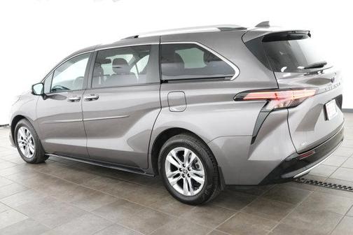 Predawn Gray Mica 2023 Toyota Sienna Limited