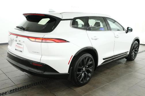 2025 Toyota Crown Signia LIMITED