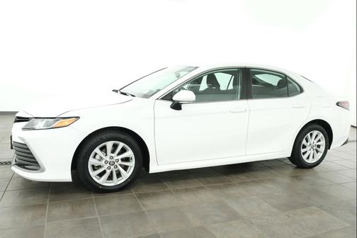 Ice Cap 2024 Toyota Camry LE