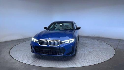 2025 BMW 330 i xDrive
