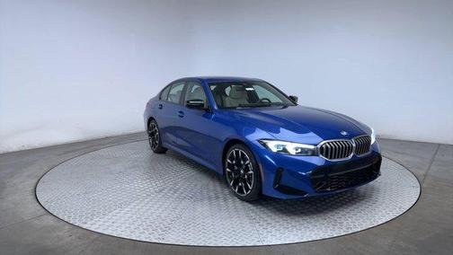2025 BMW 330 i xDrive