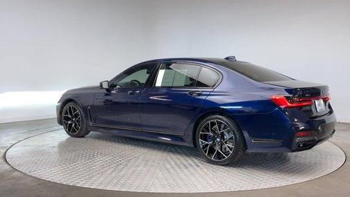 2022 BMW 750 i xDrive