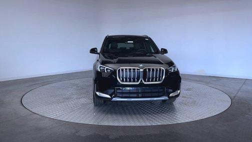 Black Sapphire Metallic 2026 BMW X1 xDrive28i