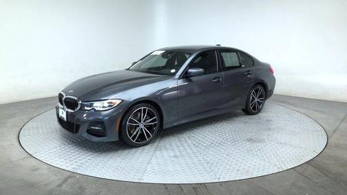 2019 BMW 330 i xDrive