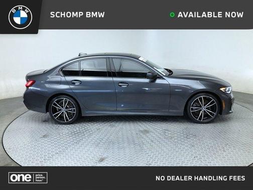2019 BMW 330 i xDrive