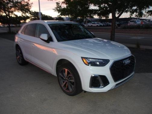 2023 Audi Q5 45 S line quattro Premium