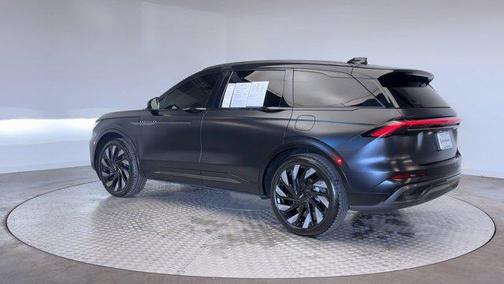 2025 Lincoln Nautilus Reserve