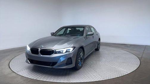 2025 BMW 330 i xDrive