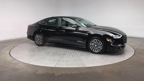 2023 Hyundai SONATA Hybrid Limited