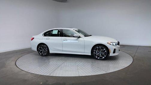 2025 BMW 330 i xDrive
