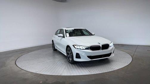 2025 BMW 330 i xDrive