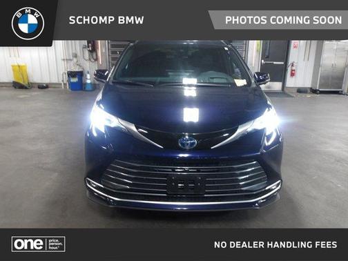 2025 Toyota Sienna Platinum 7 Passenger