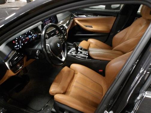2019 BMW 530 i xDrive