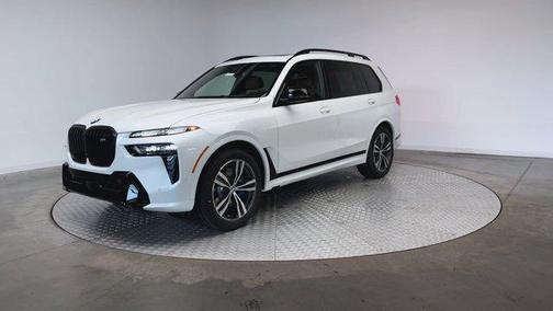2026 BMW X7 M60i