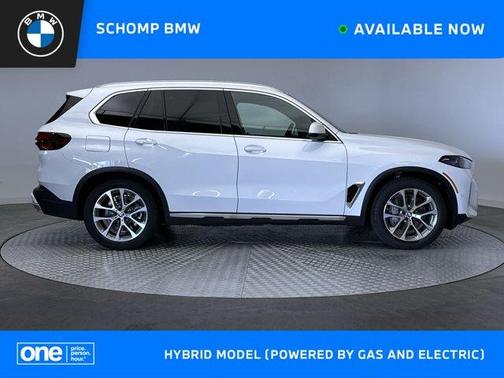 Alpine White 2026 BMW X5 PHEV xDrive50e