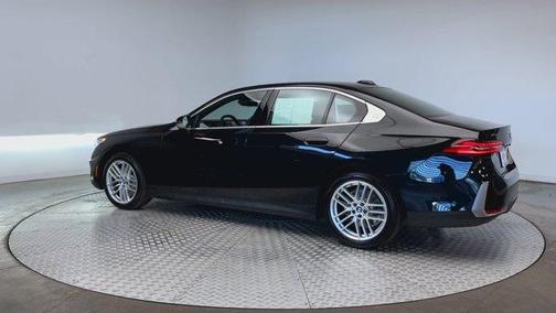 2025 BMW 530 i xDrive