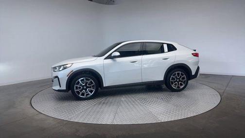 2025 BMW X2 xDrive28i