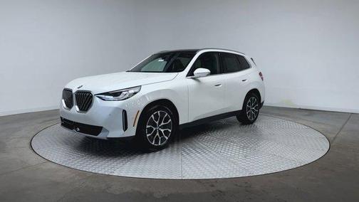 Mineral White Metallic 2026 BMW X3 30 xDrive