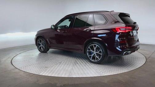 2022 BMW X5 M50i
