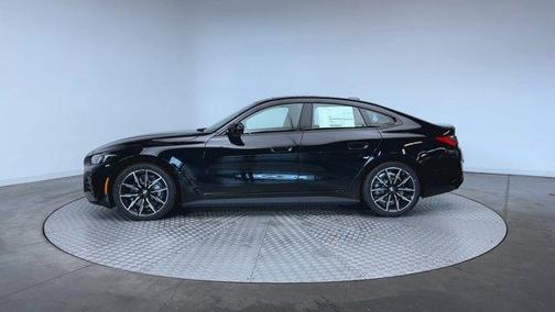 Black Sapphire Metallic 2026 BMW i4 Gran Coupe xDrive40
