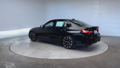 2025 BMW 330 i xDrive