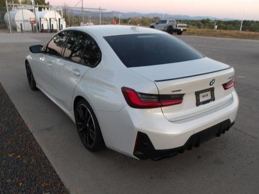 2023 BMW M340 i xDrive