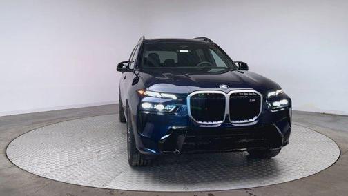 2026 BMW X7 M60i