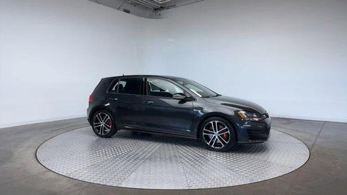 2017 Volkswagen Golf GTI Sport 4-Door