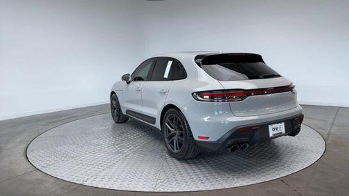 2022 Porsche Macan S