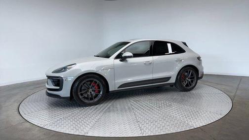 2022 Porsche Macan S