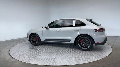 2022 Porsche Macan S