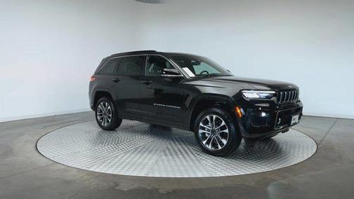 Rocky Mountain Pearlcoat 2024 Jeep Grand Cherokee Overland
