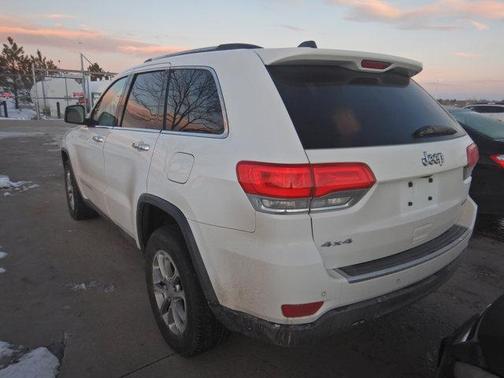 Photo 3 of 4 of 2015 Jeep Grand Cherokee Limited