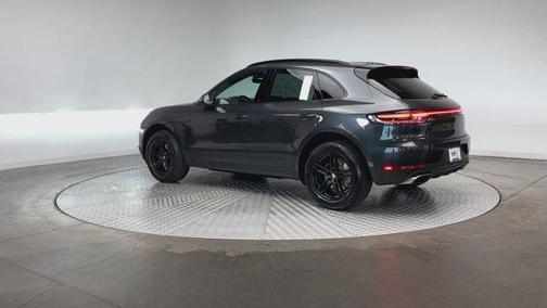 2021 Porsche Macan Base