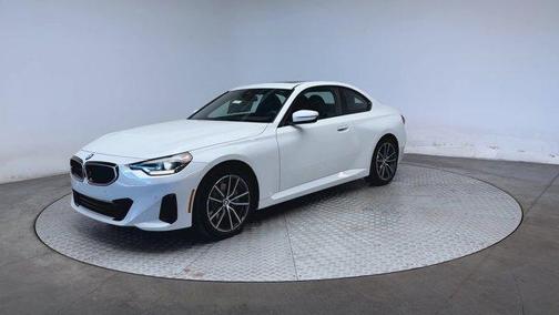 2025 BMW 230 i xDrive
