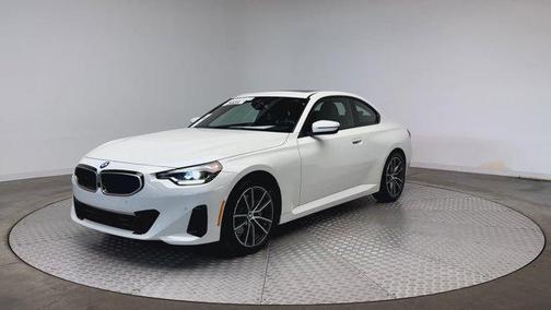 2025 BMW 230 i xDrive