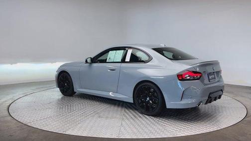 2025 BMW 230 i xDrive