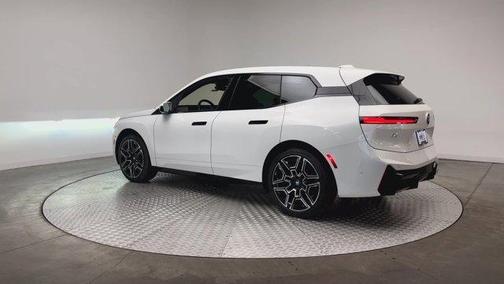 2026 BMW iX xDrive45