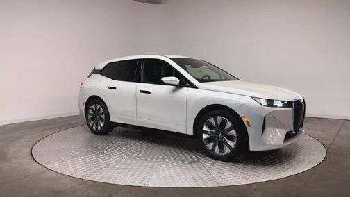 2026 BMW iX xDrive45